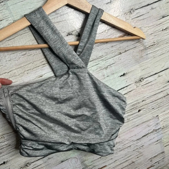 shakuhachi top  xs grey crop top - Picture 8 of 11